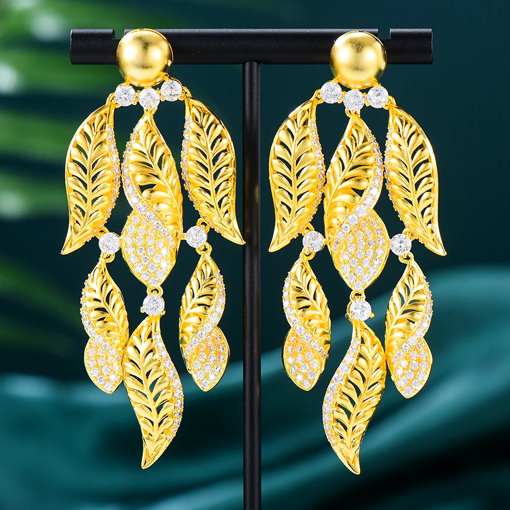 

Soramoore Luxury Gorgeous Trendy Drop Earring For Girlfriend Mom Gifts Jewelry Accessories High Quality Scalloped Ginkgo Biloba