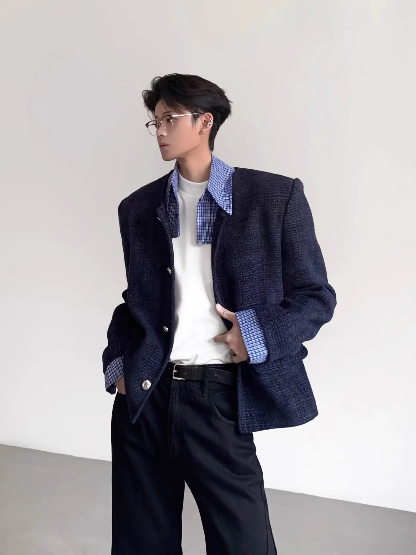 

Модный элитный мужской джгут с воротником и полосками. Поддельная двухсекционная подставка. Ветрозащитная молодежная повседневная верхняя одежда.