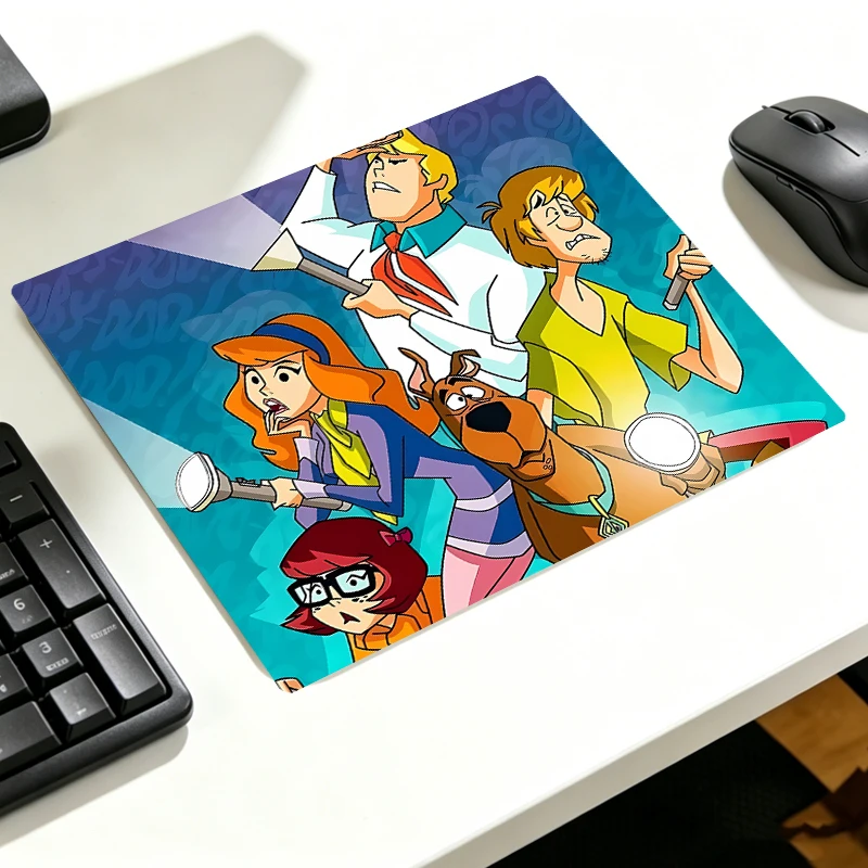 Scoobys Doo Rutschfeste Mauspads Kleine Schreibtischunterlage Mauspad Handgelenkschutz Niedliche Dekorationen E-Sports Mauspad Geburtstagsgeschenke