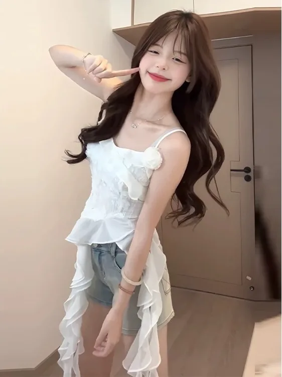 

Белый облегающий жилет без бретелек, женский летний топ с асимметричным подолом, без рукавов, в корейском стиле, с V-образным вырезом, для прогулок по городу