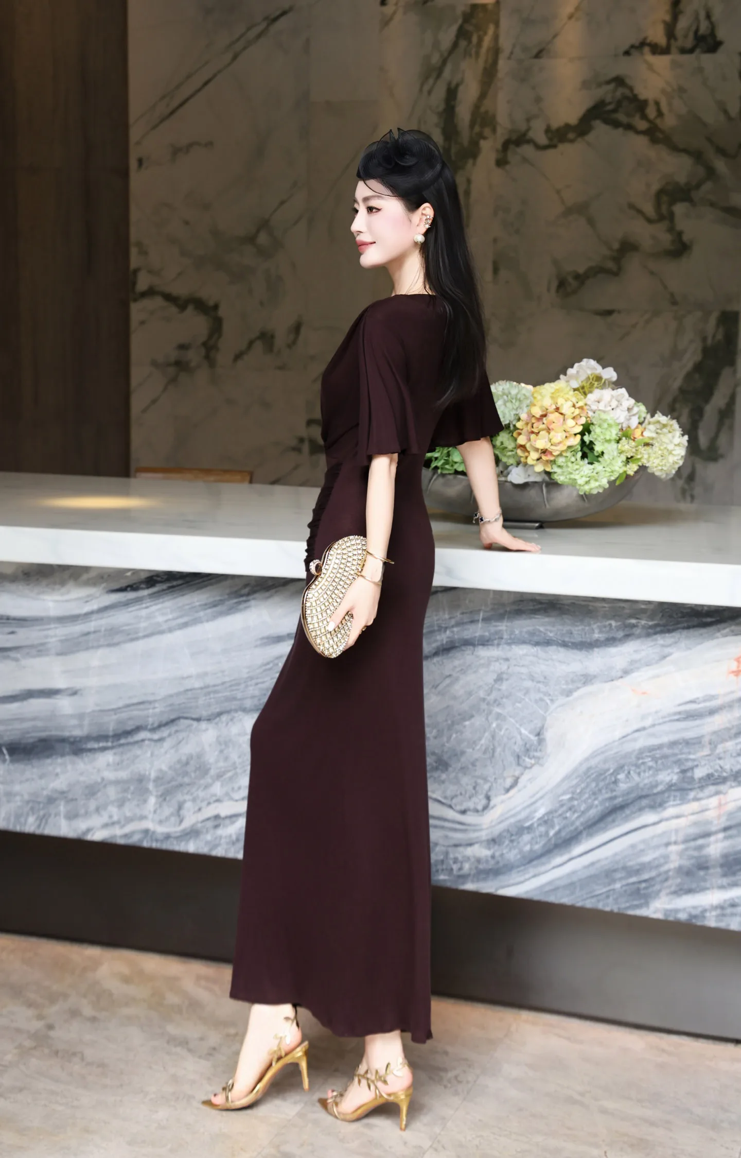 

2025 Women's Clothing Fashion V-neck pleated waist dress 0623
