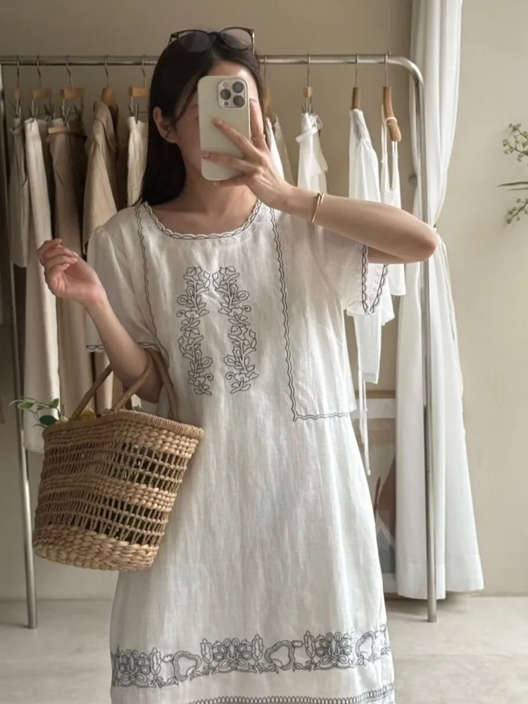 Chic round Neck Sleeveless Midi Dress Women's Loose Slimming Small Size City Commute Style Korean Fashion Summer New Arrival