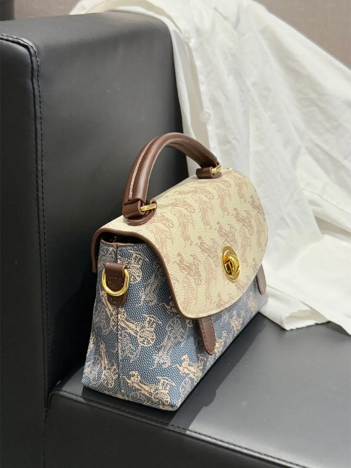 fashionable-carriage-print-women's-crossbody-bag-single-shoulder-handbag-small-square-bag-2026-new-style-handbag-by-ciyah