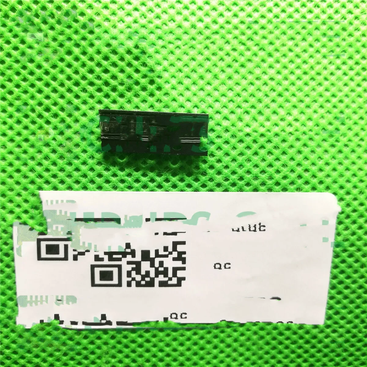 

S-8520E33MC-BJST2G