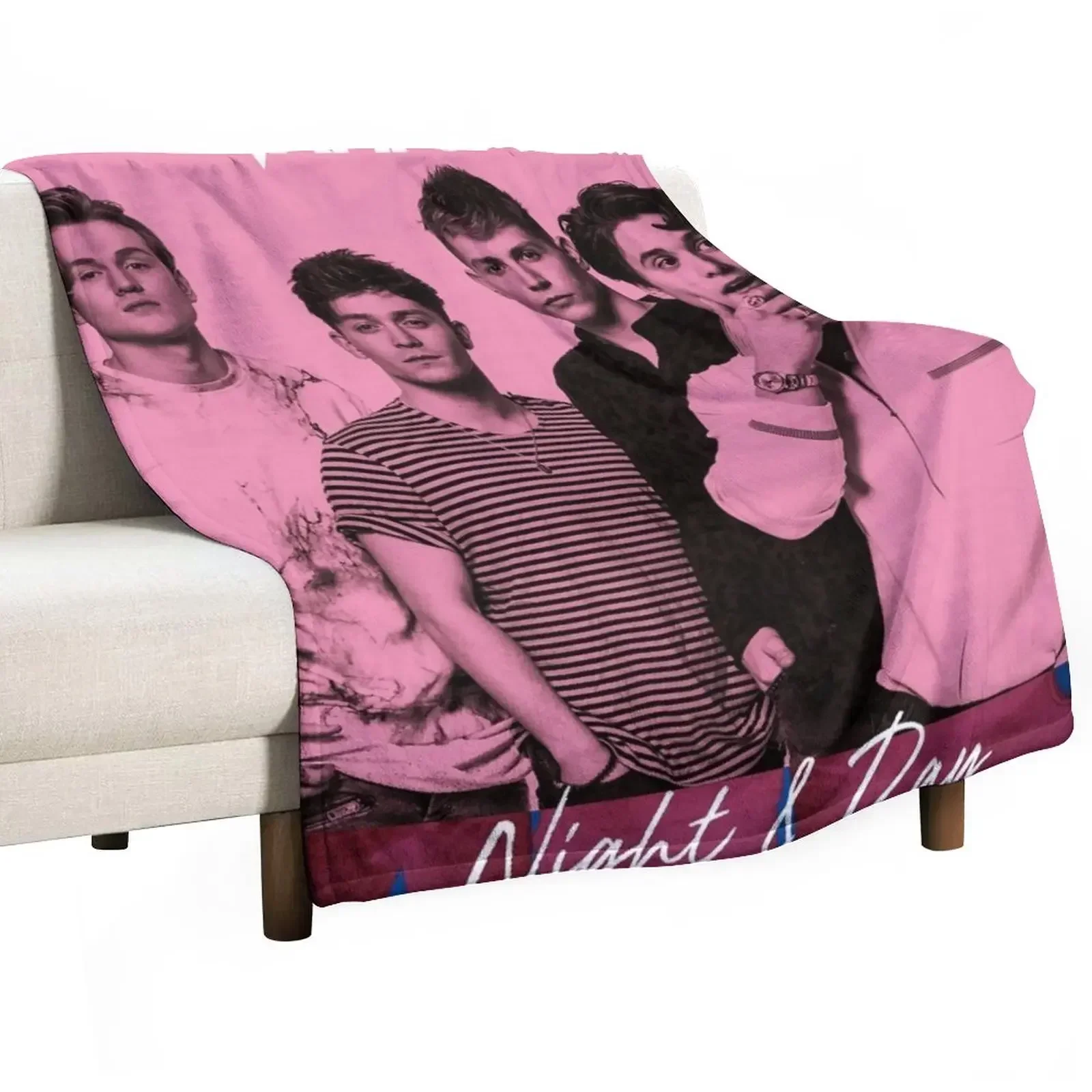 Night & Day Throw Blanket Luxury manga Blankets