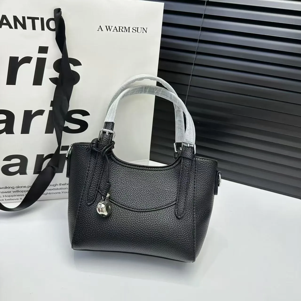 

Женская роскошная кожаная сумка через плечо высокого класса, элегантная дизайнерская сумка через плечо для повседневной городской моды