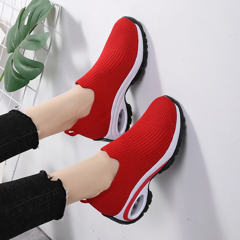 2020 autumn Women Tennis Shoes Female Comfortable Outdoor Jogging Sport Shoes Stable Athletic red black pink Soft Trainers hot