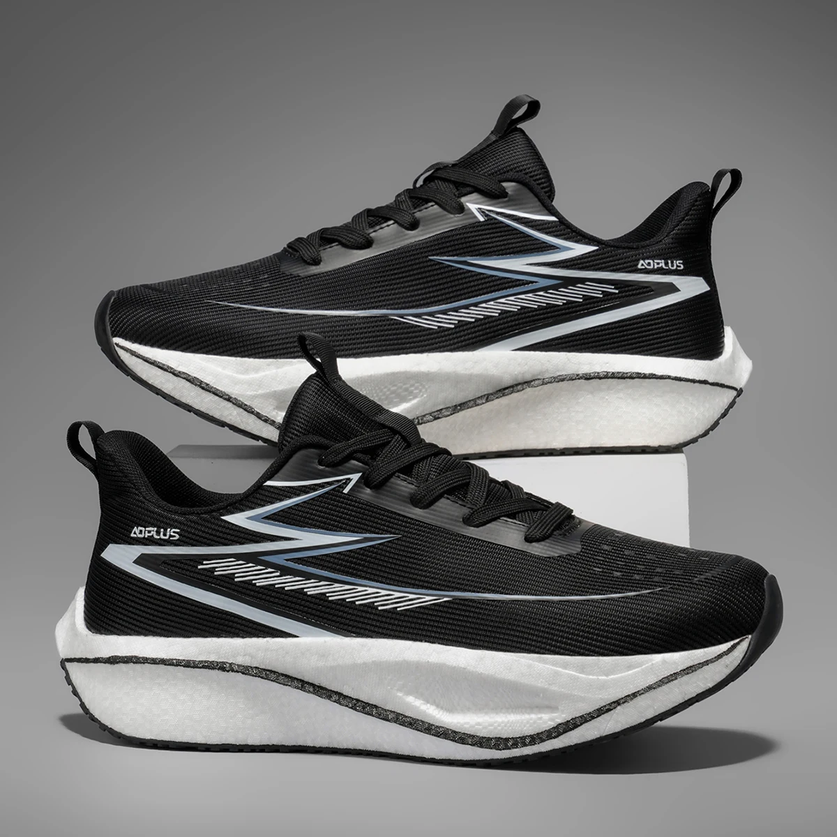 

2026 Fashion Men Women Outdoor Running Shoes Lightweight Comfort Casual Sneakers Breathable Mesh Walking Shoes