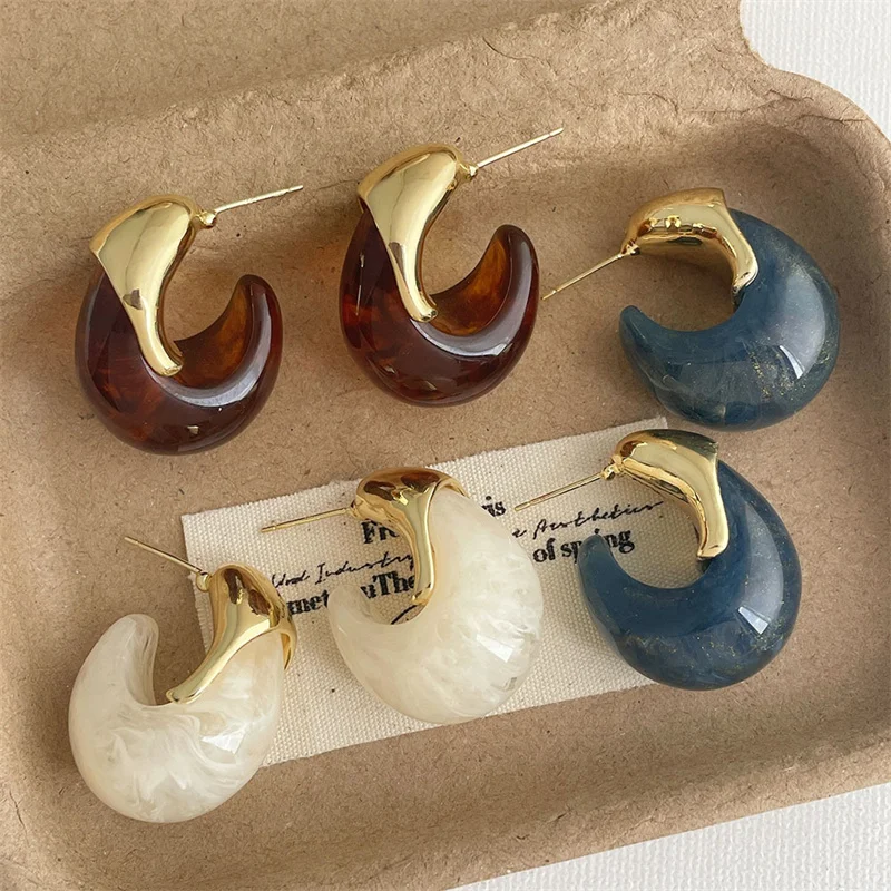 XIALUOKE Fashion Geometric Irregular Resin Stud Earrings Women\'s Party Wedding Jewelry Travel Accessories