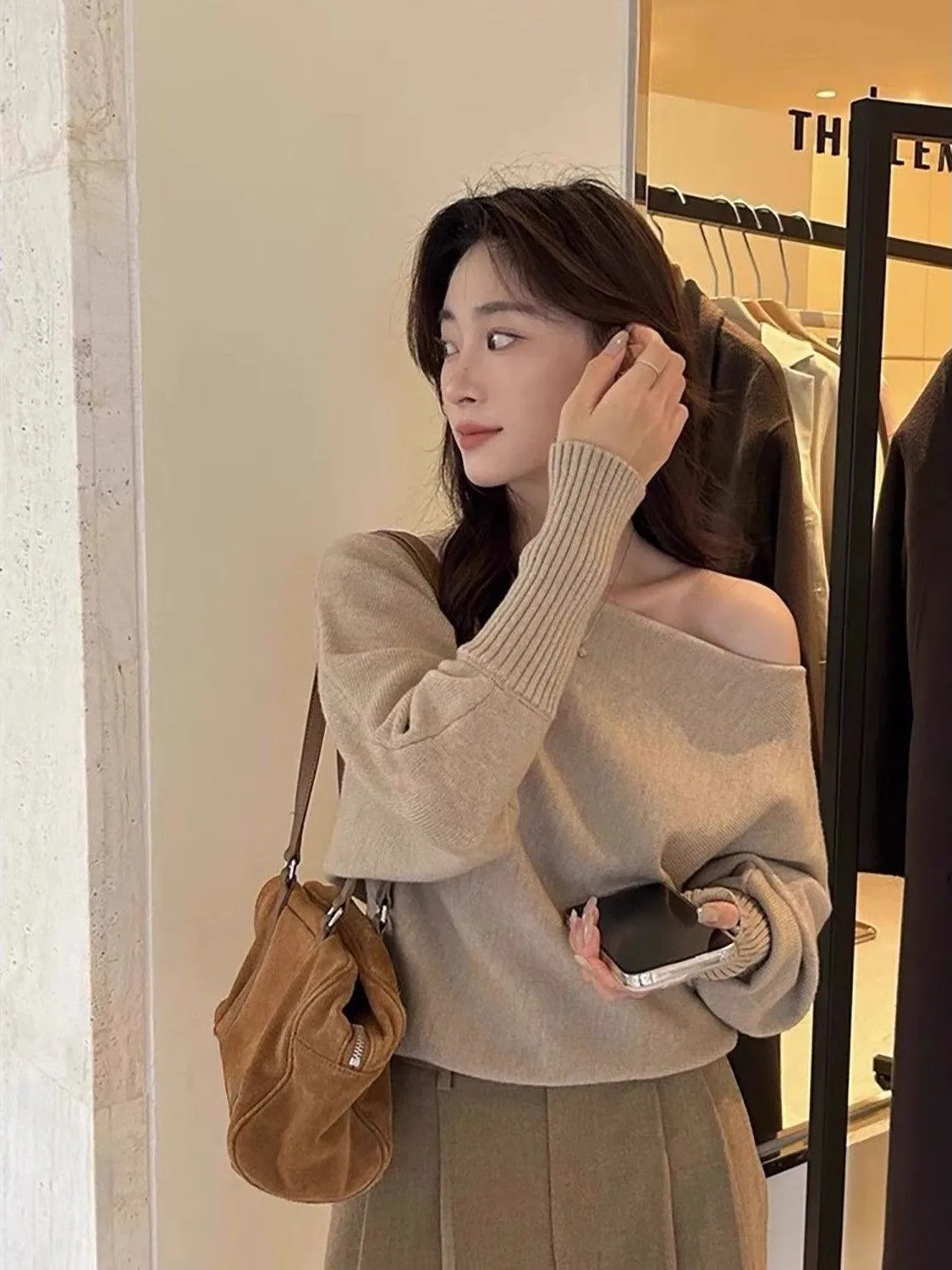 

Женский вязаный свитер с одним открытым плечом, свободного кроя, пуловер, весна-осень, новый стиль, модный базовый топ