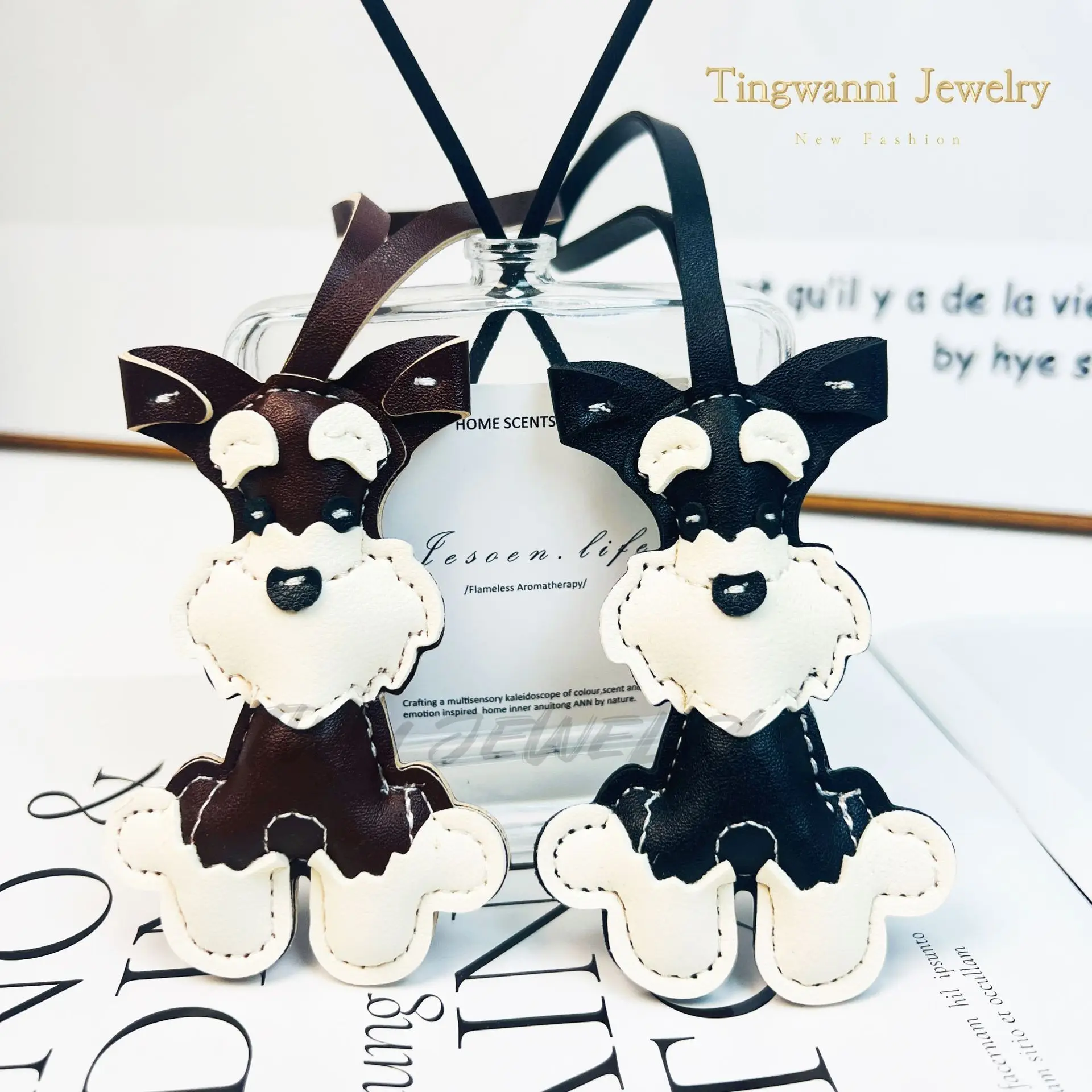 Hand-stitched Dog Schnauzer Pendant Genuine Leather Creative Keychain Dog Handmade Cute Car Leather Gift Bag Pendant