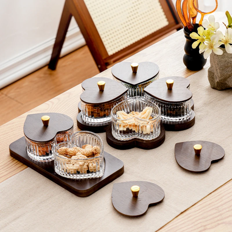 New Glass Fruit Tray Hotel Afternoon Tea Snack Tray Lead-free Glass Heart-shaped Divider Snack Tray