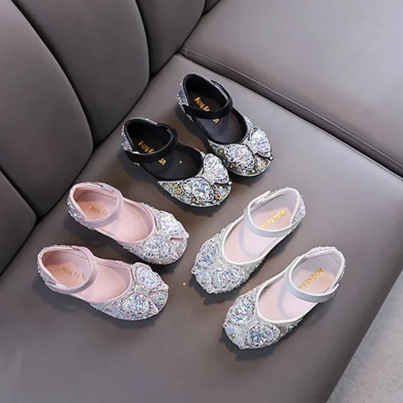 

Осенние туфли для девочек, женские туфли принцессы со стразами и бантиками, лазерная обувь на липучке, детская танцевальная обувь с жемчугом