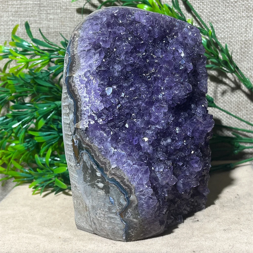 

Crystal Natural Amethyst Free Form Stone Specimen Quartz Mineral Beauty Gemstones Minerals Spiritual Ornaments Home Decoration