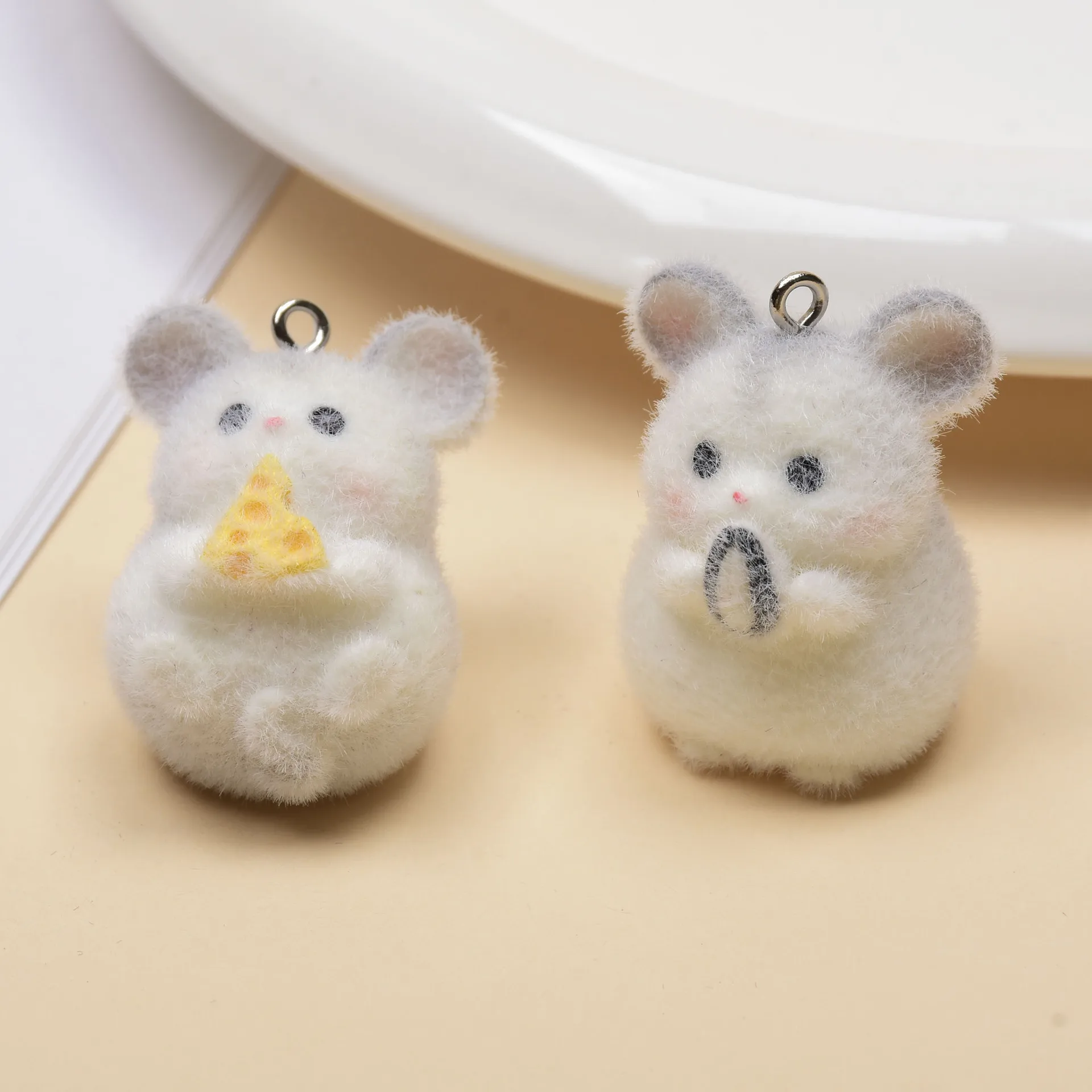 20pcs 3D Resin Flocking Melon Seeds Cheese Mouse Charms Animal Pendant for Earrings Keychain Making DIY Jewelry Accessories