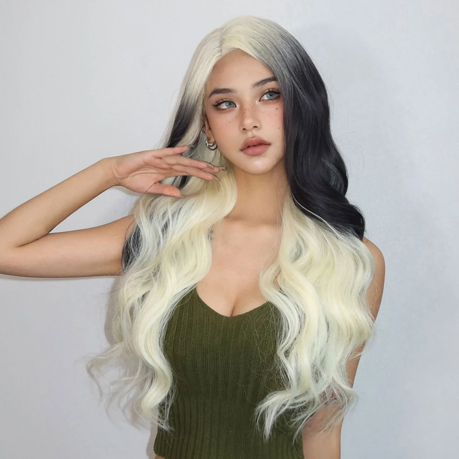 alack White Layered Synthetic Wigs Natural Hairline Mixed Long Wavy for Party Cosplay Heat Resistant Fiber Wigs