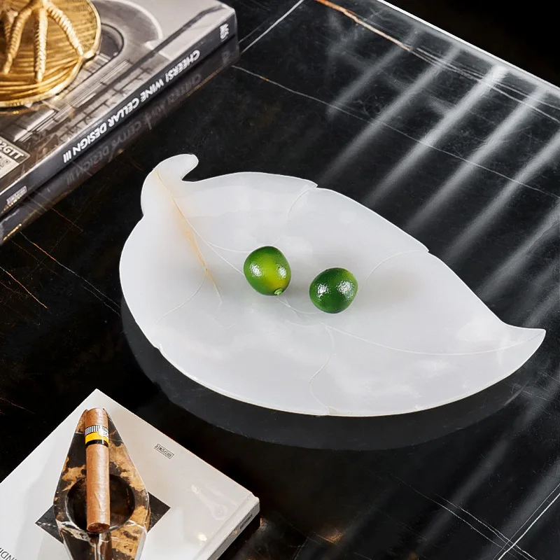 

Modern light luxury creative irregular natural jade decorative fruit plate high-end home ornament desktop storage tray