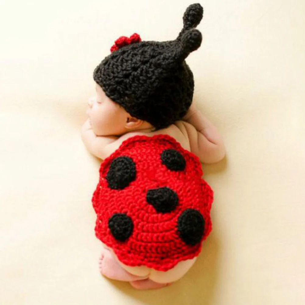 

Ladybug Photography Prop Set for Newborn Baby Photo Shoot Costumes Elastic Soft Crochet Hat Fluff Ladybug Cape Infant Props