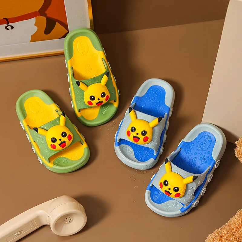 2024 summer cartoon slippers cute and comfortable boys and girls bathroom breathable non-slip shoes outer wear slippers