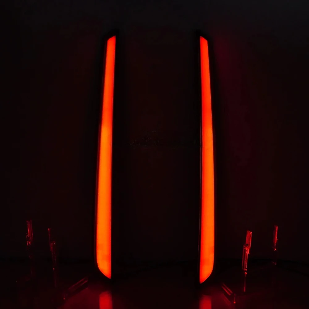 سيارة LED بدوره مصابيح إشارة لتويوتا برادو LC250 2024 2025 ترقية العمود الخلفي ضوء أضواء خلفية التوصيل والتشغيل ضوء الفرامل