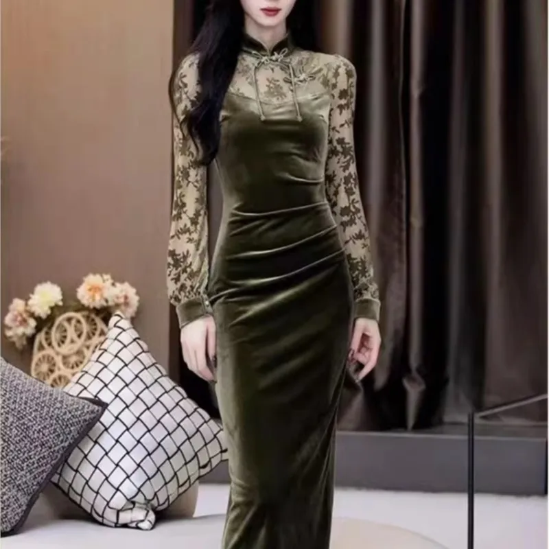 New Chinese style improved cheongsam green lace splicing velvet dress