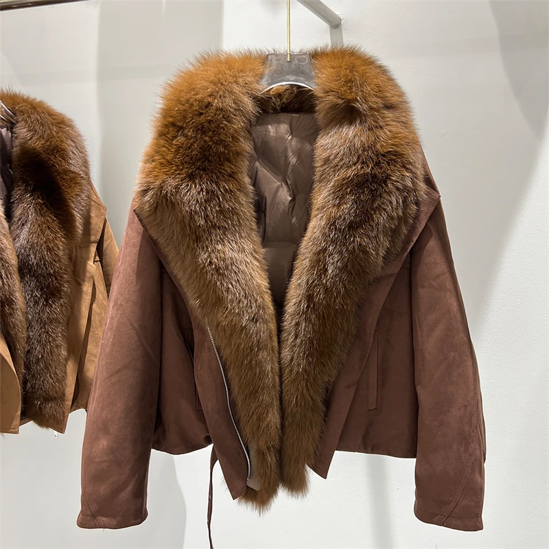 High-quality winter new style, genuine fox fur down jacket, 2026 women's short style, thickened and warm, white duck down parka.
