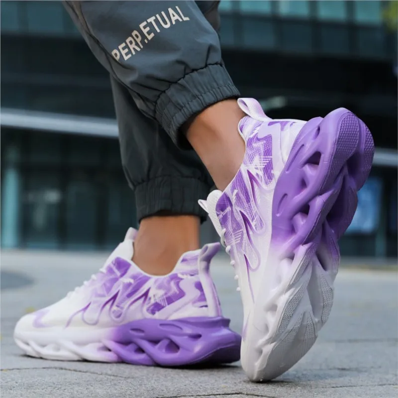 Lightweight New Summer-Autumn Shoes Breathable Sports Soft-Sole Cushioned Casual Running Shoes Sneakers for Couple Lovers