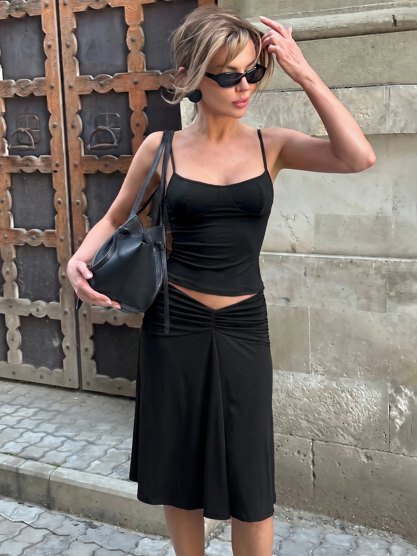 Hugcitar Fashion 2 Piece Sets Solid Slips Backless Sexy Crop Camis Top Ruched Midi Skirt Women Outfits Vacation Party Y2K