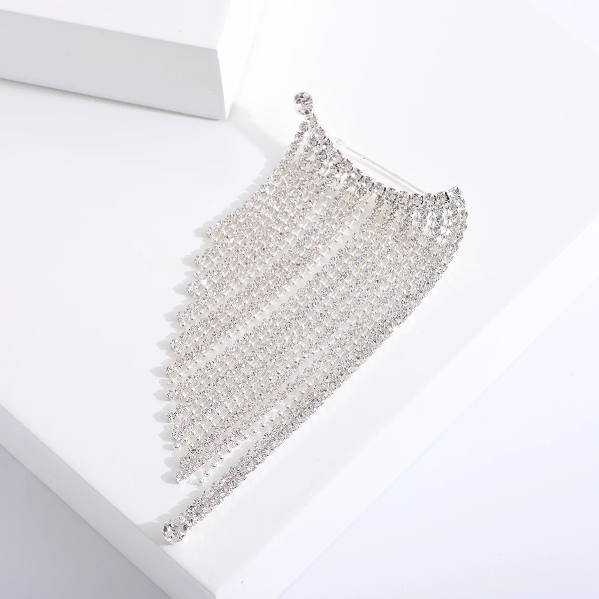 Dmari Women Brooch Sparkling Rhinestone Tassel Brooch Pin 2-Color Luxury Jewelry Accessories For Wedding Party Women Dress