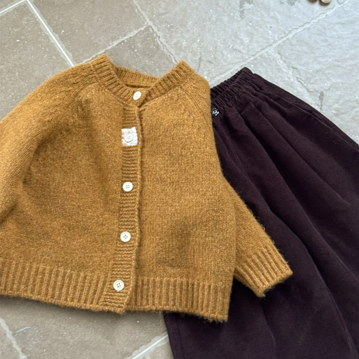2026 Kids Sweater 2026 Fall New Korean Childrens Wear Korean Loose Casual Fashion Patch Girls Cardigan