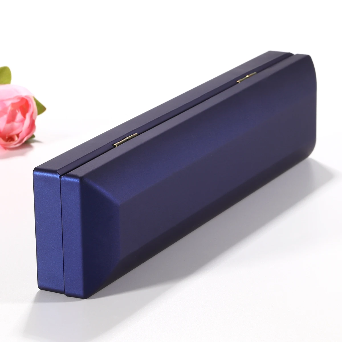 

LED Jewelry Box Delicate Gift Boxes with Lids Bracelet Exquisite Lighted Necklace