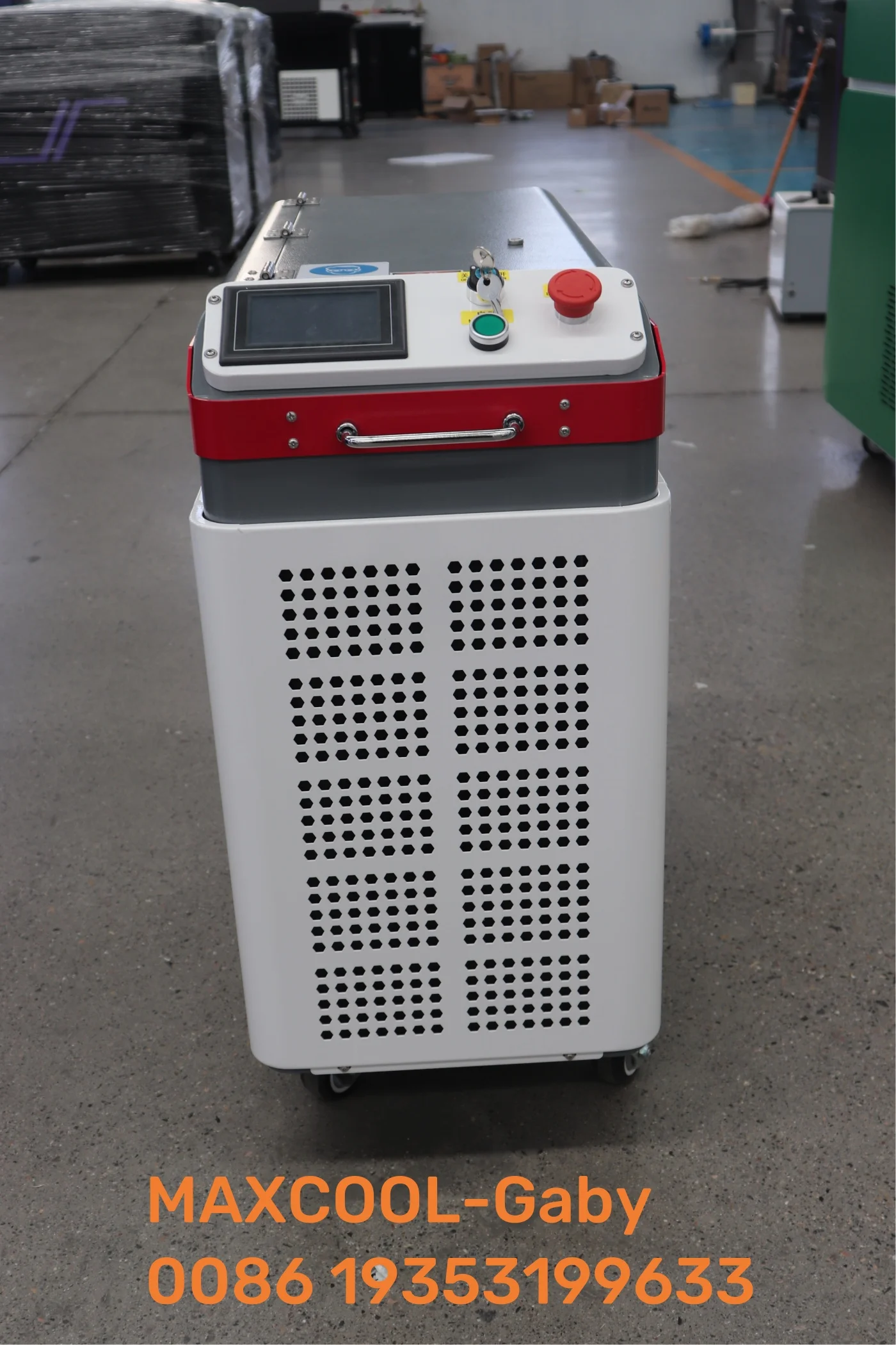 Pulse laser cleaning machine 300w handheld laser metal surface cleaning machine for rust removal  Maxcool