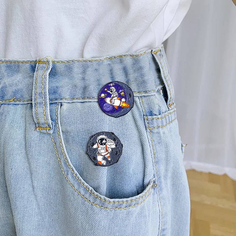 Interstellar Space Astronaut Brooch Creative Rocket Spaceman Whale Cartoon Badge Alloy Pin For DIY