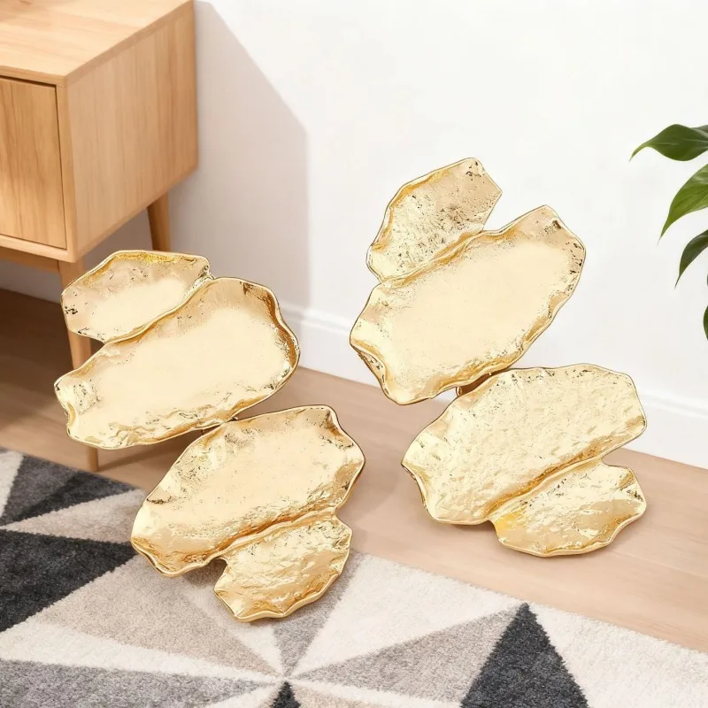 

French fashion trend accessories, European and American retro gold earrings, high-end luxury, niche earrings