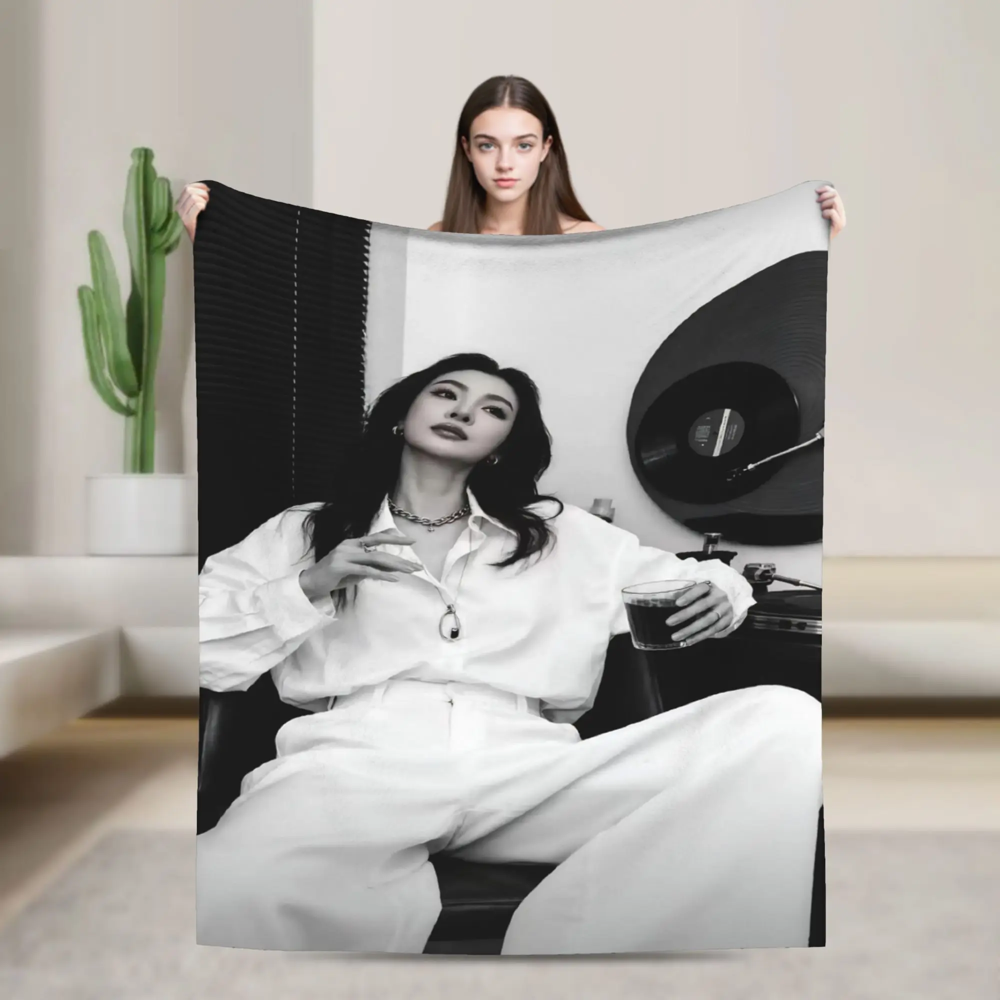 F-Faye P-Peraya M-Malisorn  Blanket Multi-size Super Soft and Warm  Throw Blankets for Sofa Couch and Bed