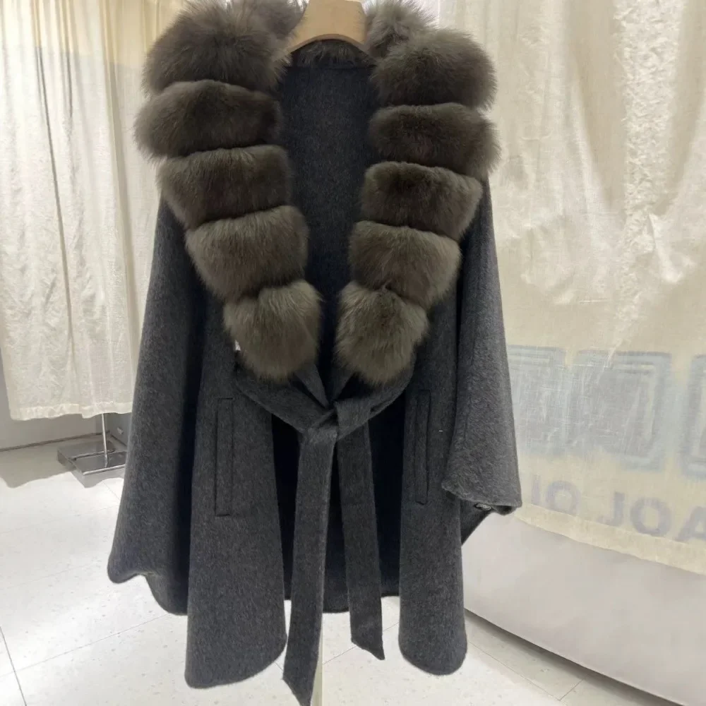 Double Faced Coat Minimalist Women's Winter Wool Jacket with Fur Trim Warm Winter Elegant Soft Texture Woolen Coat for Travel