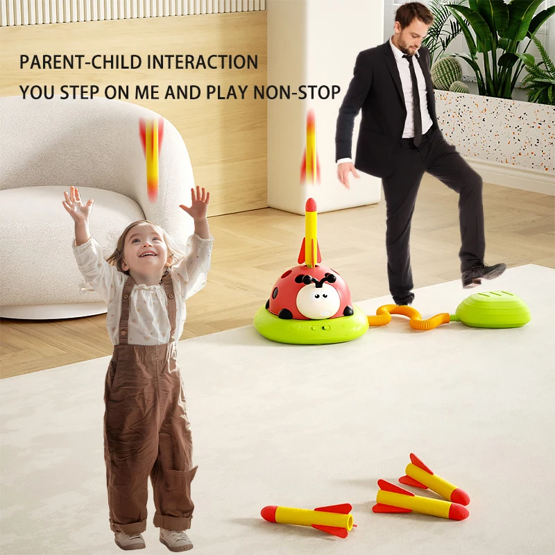 2025 Novo estilo de brinquedo de beisebol Joaninha Máquina de movimento com 4 maneiras diferentes de jogar com controle remoto