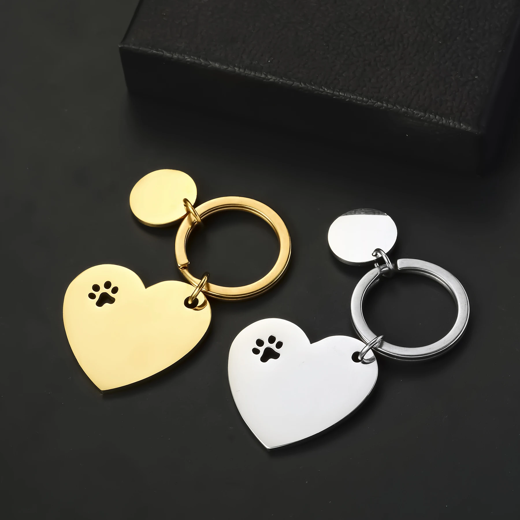 LLavero de acero inoxidable con estampado de pata de corazón para mascota, colgante redondo con Etiqueta de perro en blanco, personalizado, fabricación de joyas DIY, 3 piezas