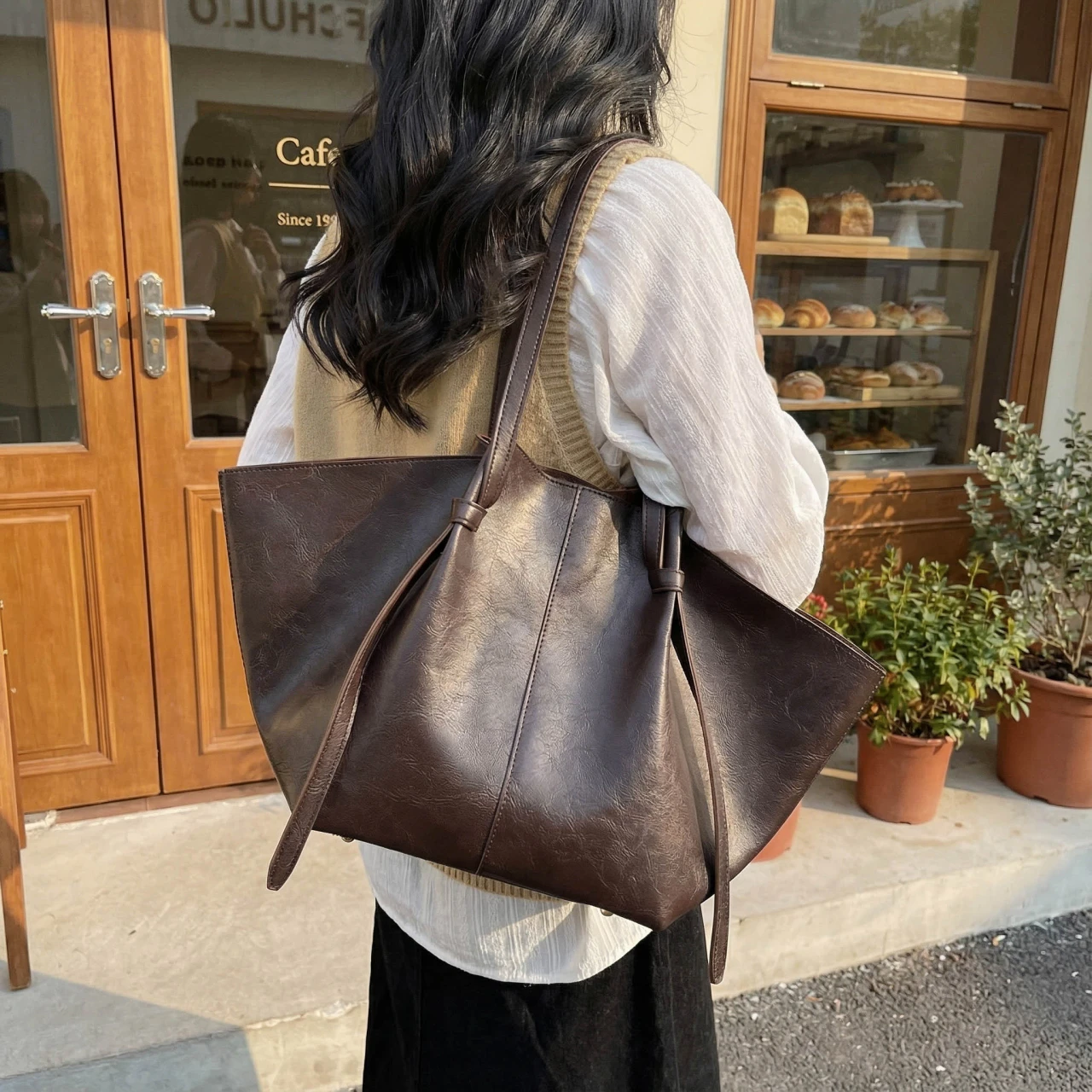 Large Capacity PU Leather Shoulder Bags Solid Brand High Quality Handbags French Style Designer Classic Wing Pack 2026 New