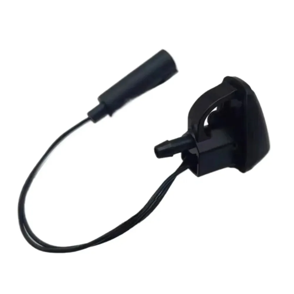 For Land Rover Freelander 2 LR017274 Front Windscreen Washer Nozzle Wiper Blade Spray Head Heating Function Car Accessories 1pc