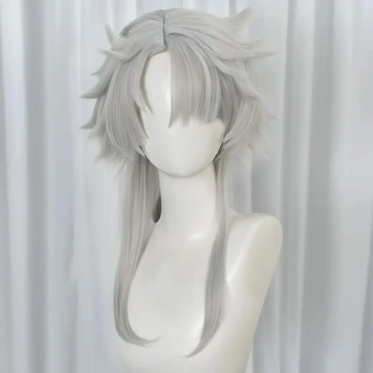 

Anime Chainsaw Man Famine Devil Cosplay Wig Silver Long Straight Hair Synthetic Wig with Rose net liner