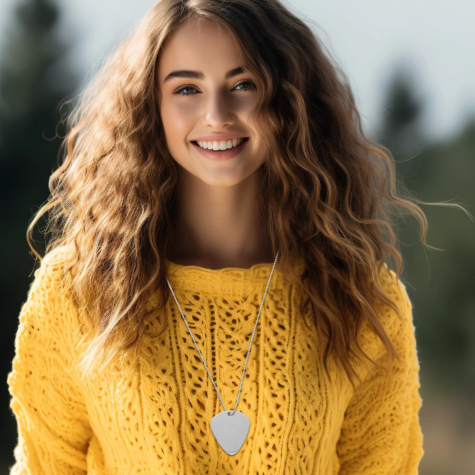 

Metal Guitar Pick Pendant Necklace Stylish Musical Instrument Pick Accessory for Men Women Gift Rocker Music Jewelry