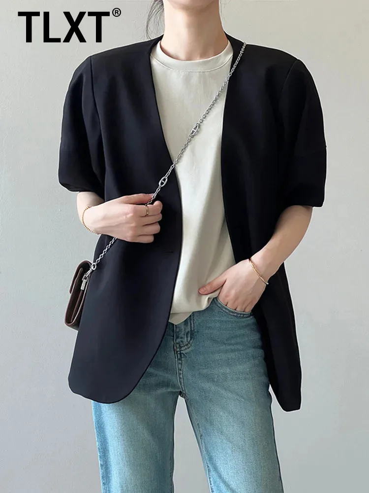 

TLXT Korean Style Women's Blazer Puff Casual Half Sleeve V Neck Single Breasted Commute Coats Female Winter 2025 New XK1718