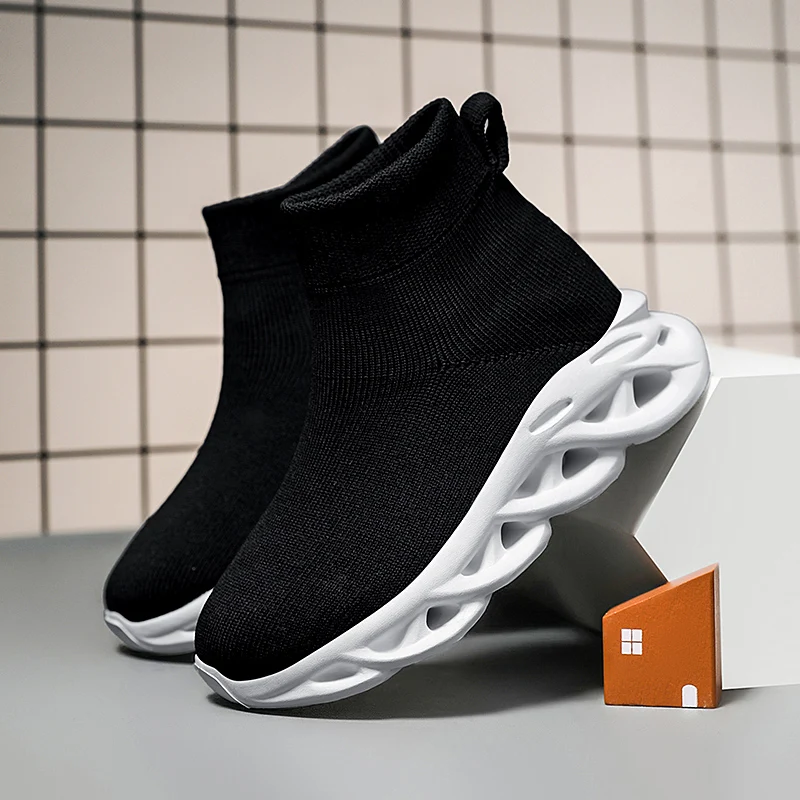 

2025 New children's mesh breathable sports shoes large children's one-foot sock shoes and student boys' running shoes