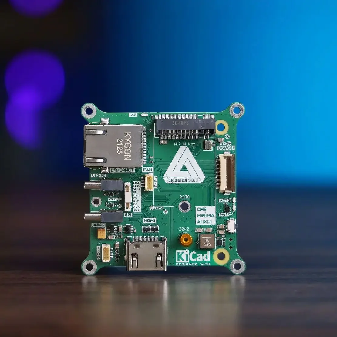 SmCpRaspberry Pi Compute Module 5 CM5 MINIMA Compact Carrier Board, M.2 Key Slot Hailo AI/SSD,CSI/DSI,Gigabit Ethernet,HDMI,USB-