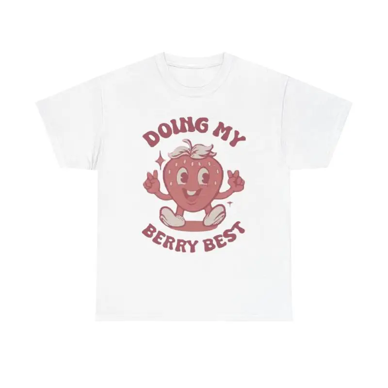 

Футболка Doing My Berry Best с забавной клубникой из плотного хлопка