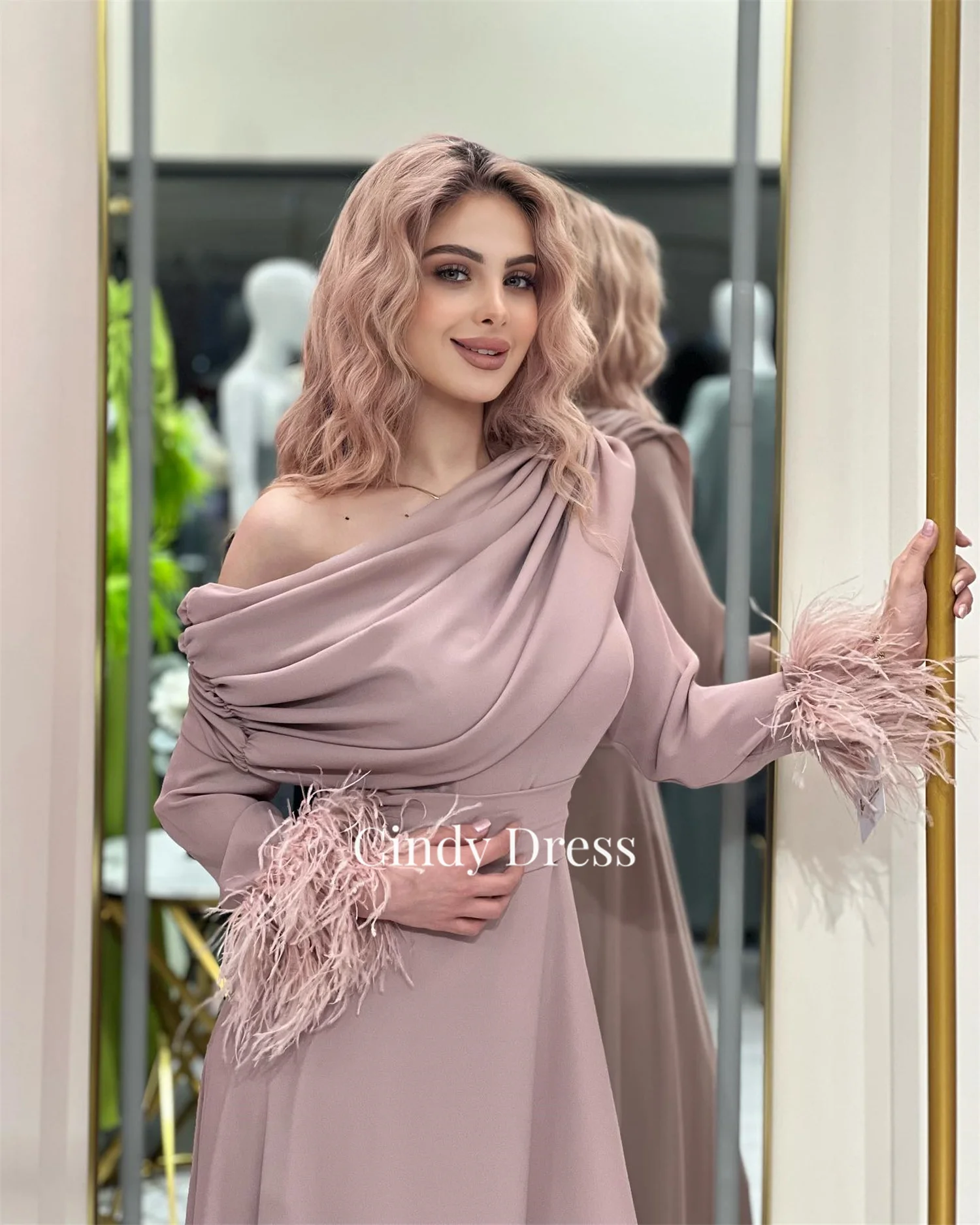 Cindy Chiffon Elegant Guest Wedding Dress Long Party Flesh Pink Customized 2024 Feather Formal Dresses Sloping Shoulders Prom