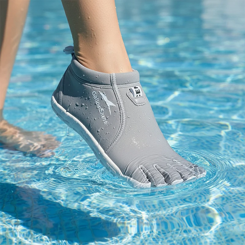 Neoprene Five Finger Barefoot Shoes, Slip-On Water-Resistant Footwear for Snorkeling, Yoga & Hiking