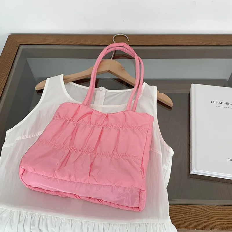 

Tote Bags For Women Nylon Luxury Designer Handbags Purse Fashion 2025 Summer Small Shoulder Bag Wrinkle Design Top Handle Bag