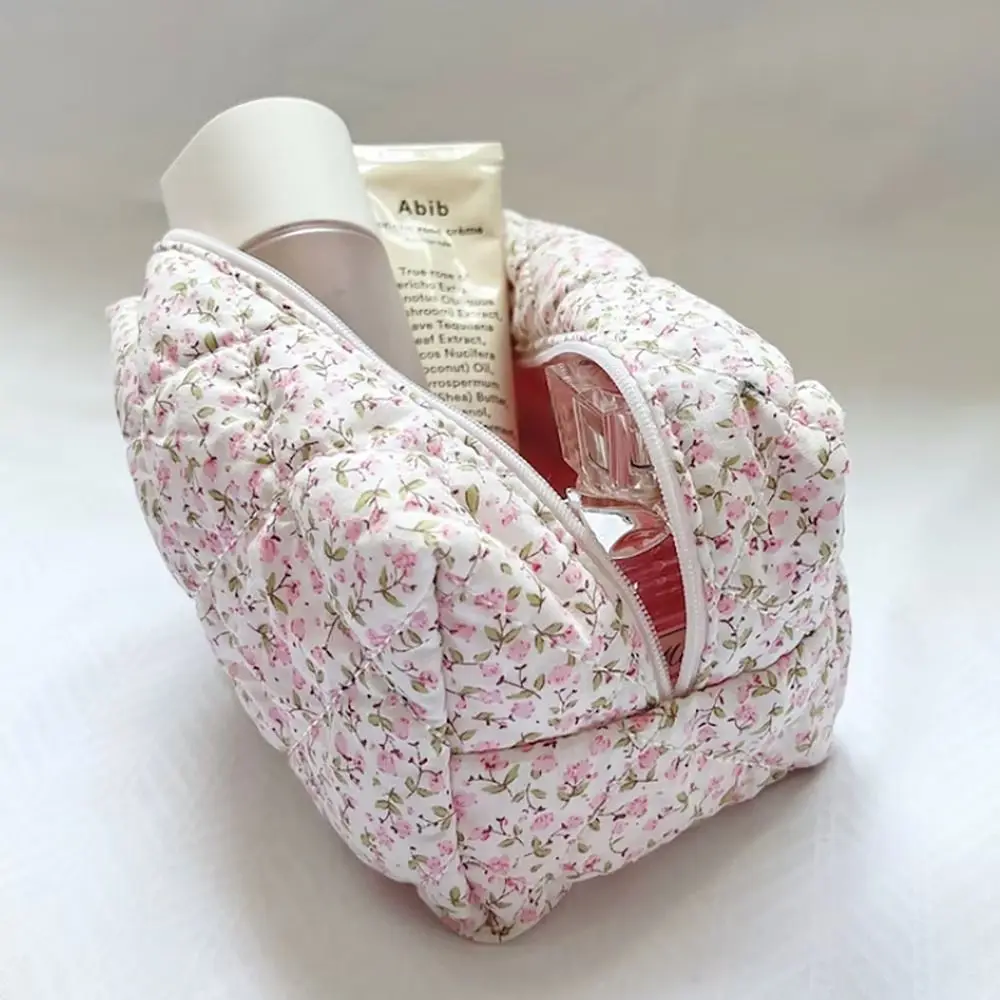 Storage Organizer Floral Puffy Quilted Makeup Bag Flower Printed Makeup Accessory Large Travel Cosmetic Bag Cosmetic Pouch